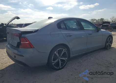 2024 Volvo S60 Plus z USA, uszkodzony, nr VIN 7JRL12FL2RG281019